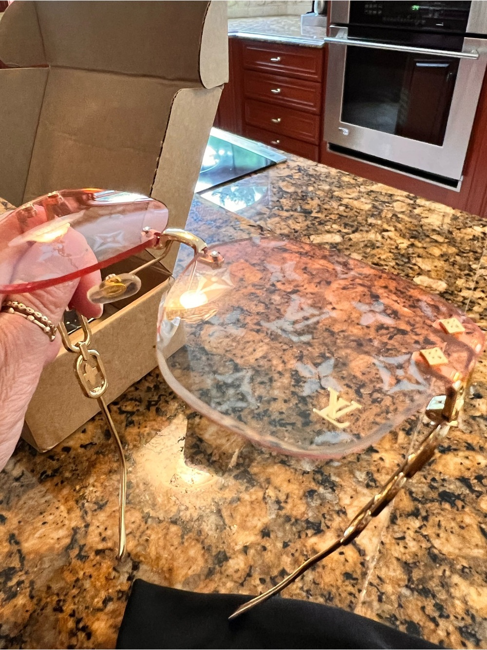 Pink Gradient Monogram Rimless Sunglasses - Picture 6 of 7